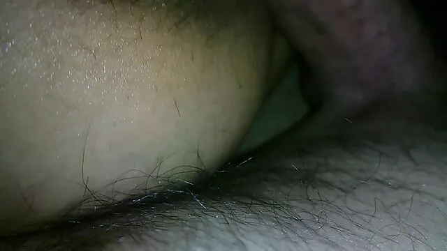 ベッドの上で愛を作る女性 女 用 アダルト 動画