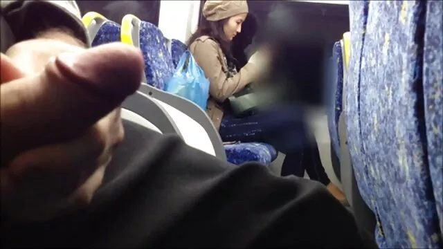 セックスと美しいブルネットと彼女の友人 エロ い 動画 女子 向け