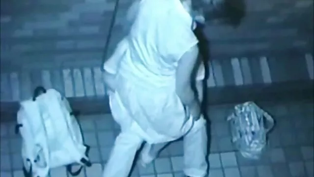 ブロンドとmasturbates エッチ 動画 無料 女性
