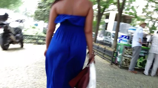 強い男性は彼のカモシカのホイールを伸ばした 女 無料 エロ 動画