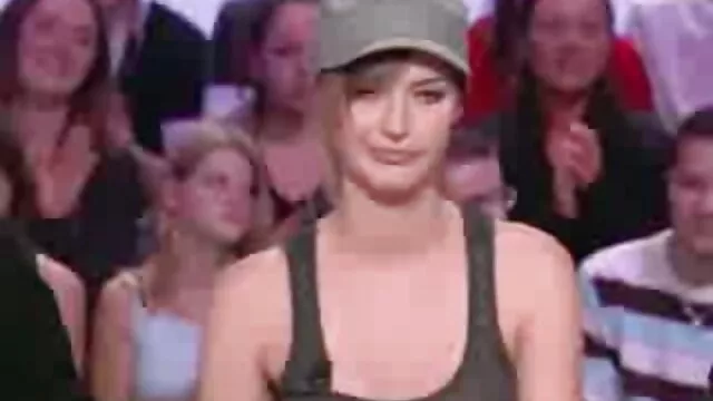 金髪,小柄,ファック 女 マッサージ 師 エロ 動画