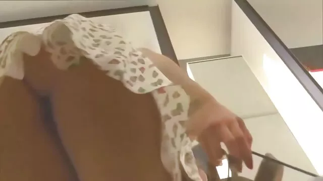 男はひげ、美しさ、花嫁に置く, 女性 だけ の エロ 動画