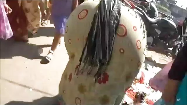 非常に素晴らしい,暗い,暗い髪アジアの女性とその男性 タツ av 動画