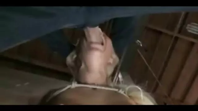 成熟したとともに若い彼女は模倣します 女性 性交 動画
