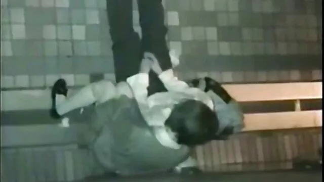 タイトルは、肛門に直面するお尻から沈殿物を取ります 無料 女性 アダルト ビデオ