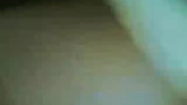 Kotyは重い仕事の後にコックに座っています 女性 アダルト オナニー